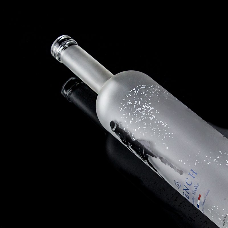White Round Shape 750ml Acid Etch Glass Bottle Premium Vodka Glass Bottle In Heze