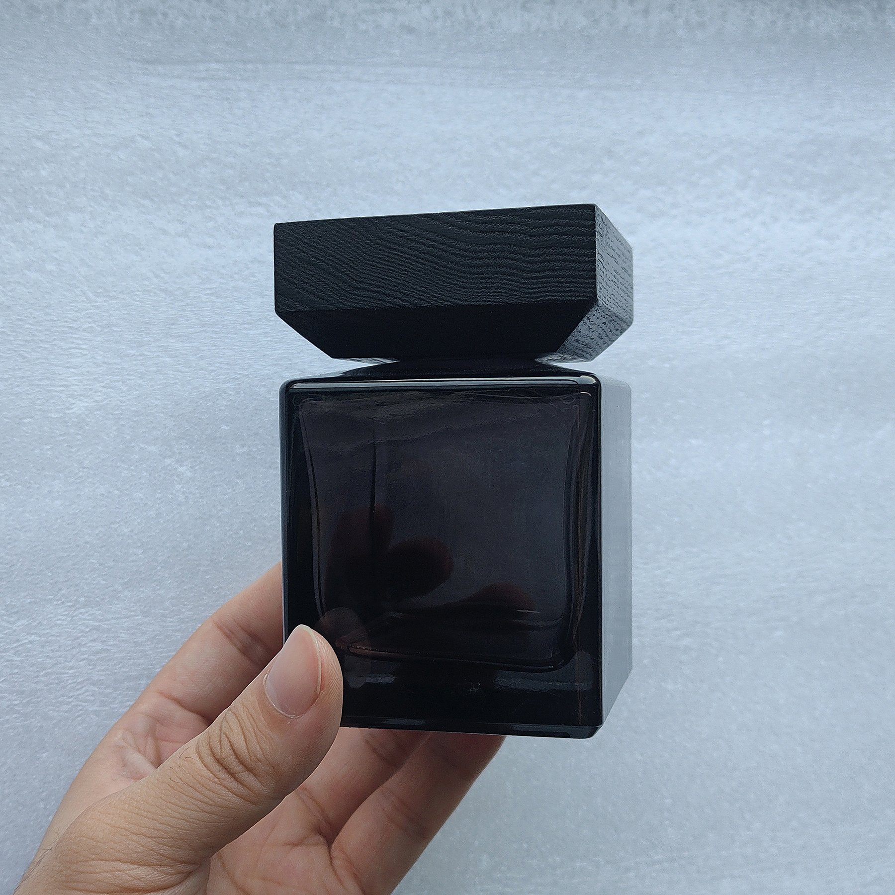 diffuser glass bottle with sticks perfume luxury black glass diffuser bottles