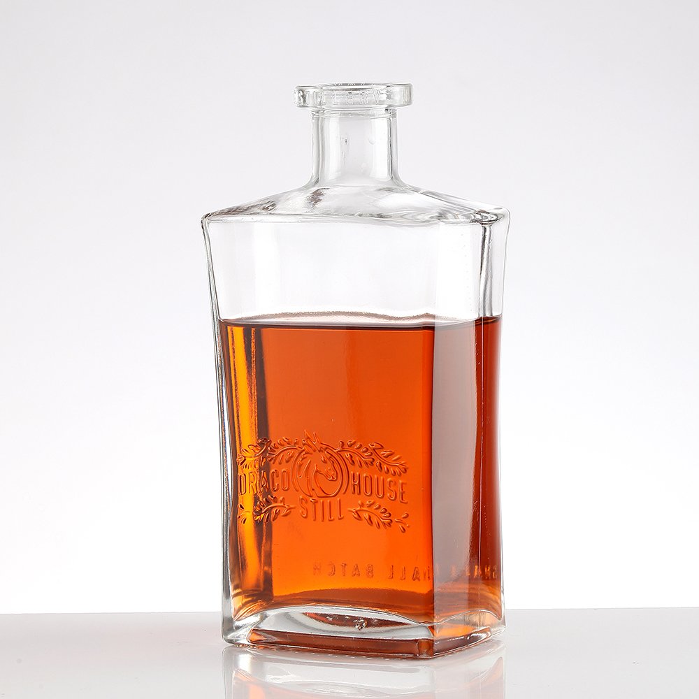 Customize glass bottles with different capacities