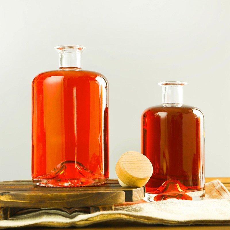 Wholesale 180ml 375ml 500ml 700ml 750ml 1000ml Botellas Para Ginebra Gin Herb Schnapps Glass Bottle With Punted Bottom