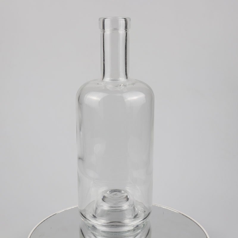 700ml wholesale empty whisky vodka glass bottle liquor bottle for packaging