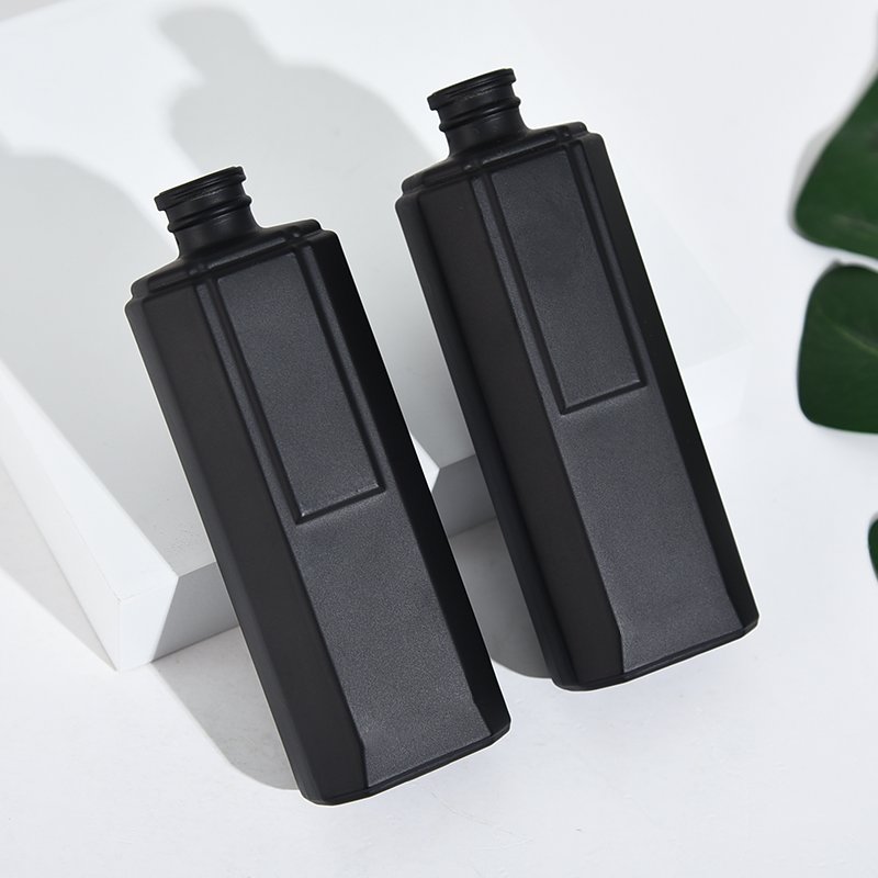 Hot black rectangular empty perfume bottle 20mm bayonet glass bottle for perfume 200ml bottle of luxury perfume