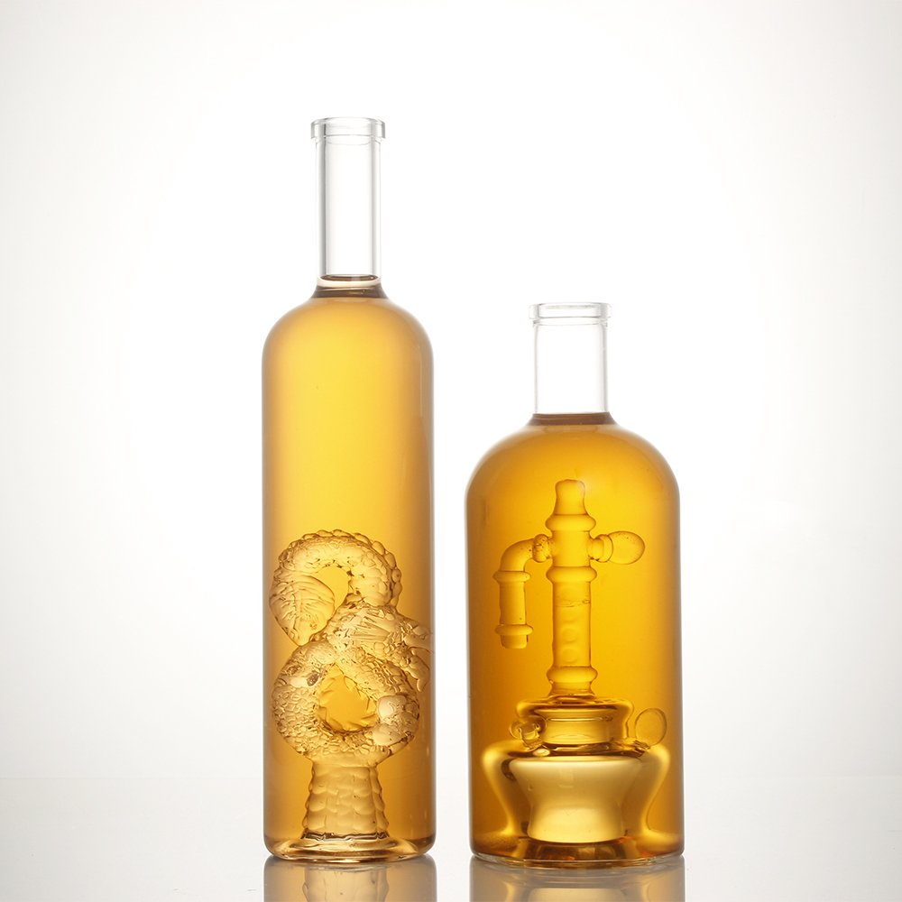 Luxury Low MOQ High Borosilicate 700ml 1000ml tiger diamonds Shape empty bottom Liquor Glass Bottle for gin Vodka whisky