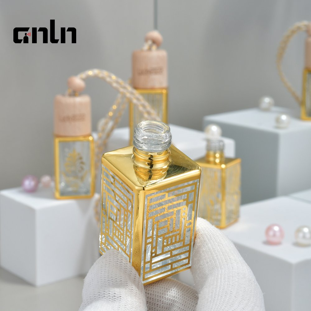 ANLN Empty 10ml Golden Glass Hanging Car Perfume Air Freshener Diffuser Bottle With Wooden Cap