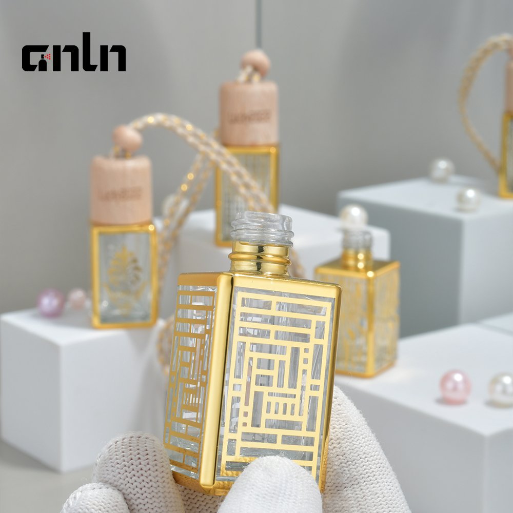 ANLN Empty 10ml Golden Glass Hanging Car Perfume Air Freshener Diffuser Bottle With Wooden Cap