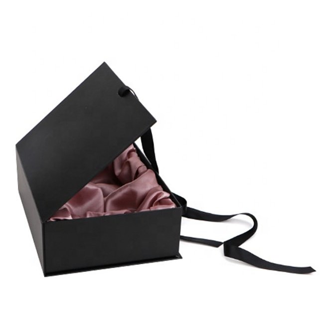 Custom logo luxury rigid black cardboard bundle extension gift box with silk satin lining insert packaging boxes for hair wigs
