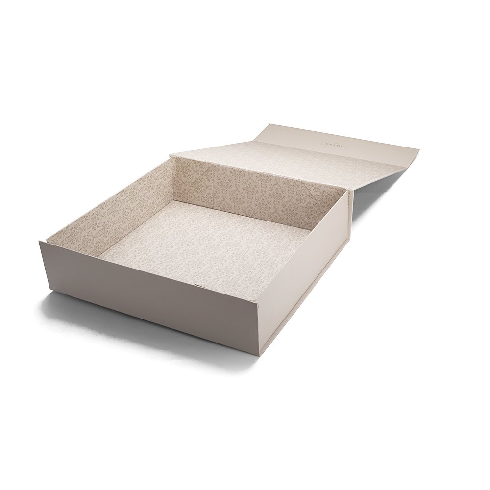Wholesale Luxury Large Small Black White Magnet Cardboard Giftbox Packaging Folding Magnetic Box With Ribbon