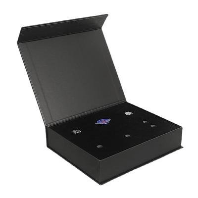China Custom Luxury Jewelry Rigid Paper Packaging Magnetic Gift Boxes with EVA Foam Insert