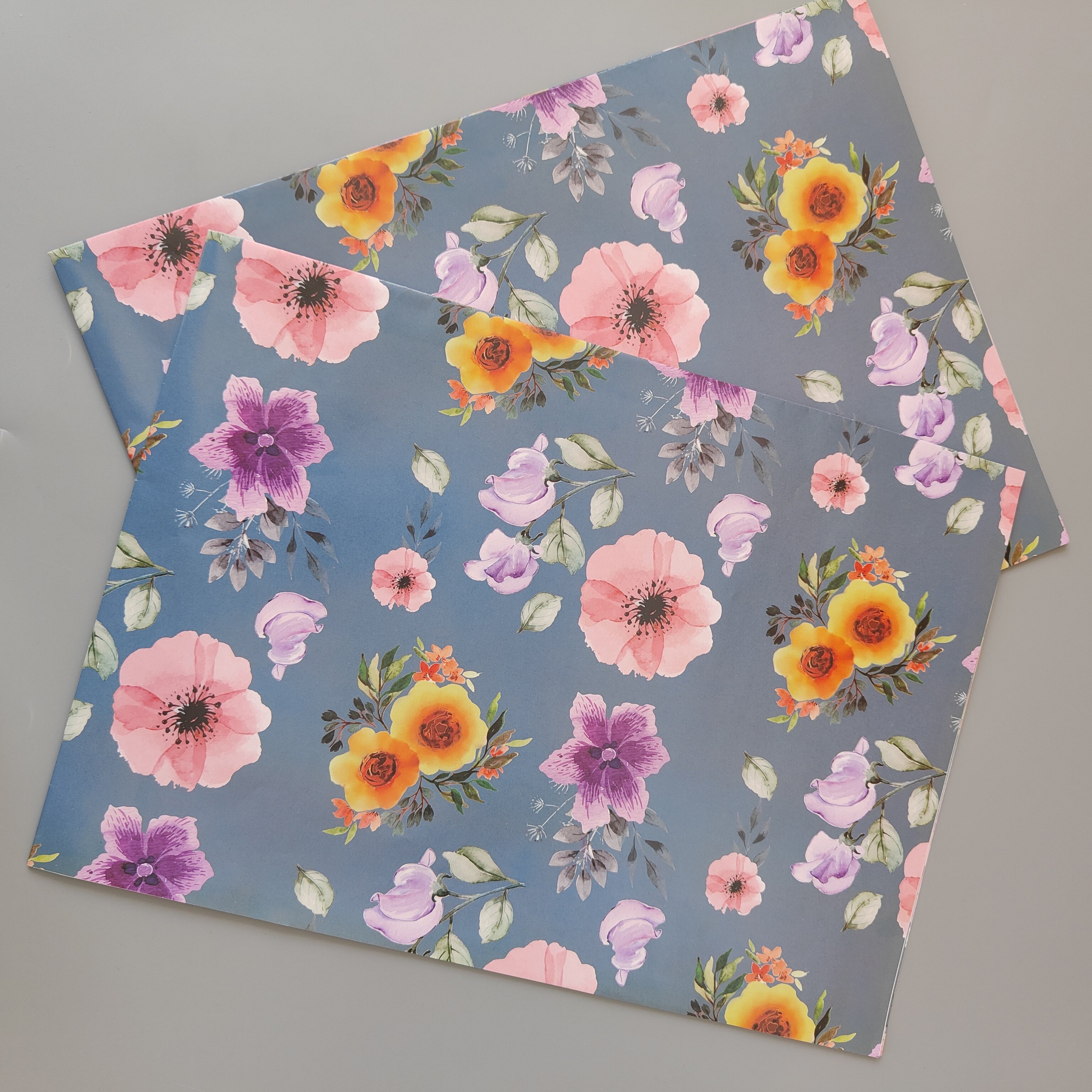 Custom gift wrapping paper packaging paper with customized size gift packaging tissue paper flower design