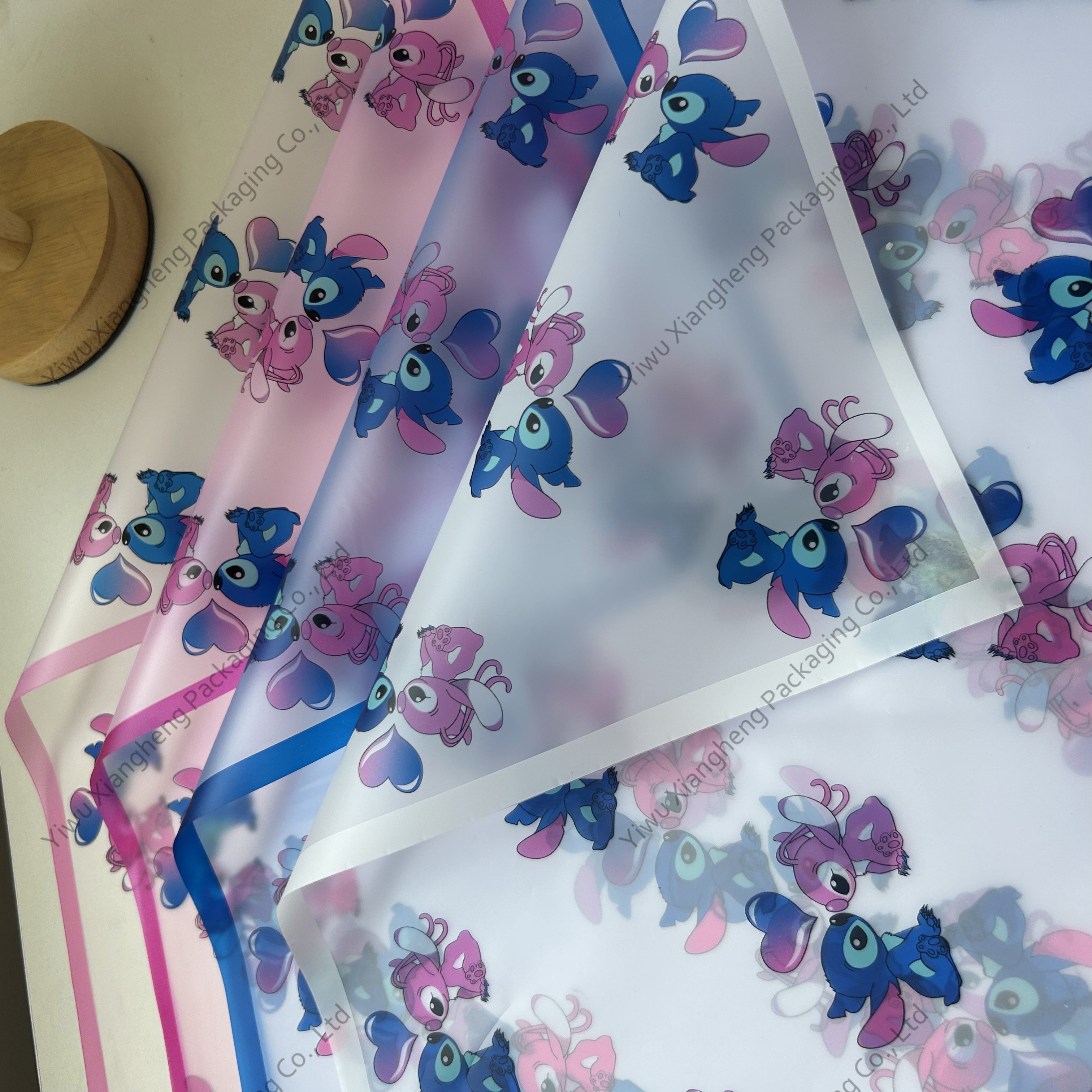 Wholesale New design Flower Wrapping Paper Waterproof Paper Flower Packaging Materials Bouquet wrapping paper
