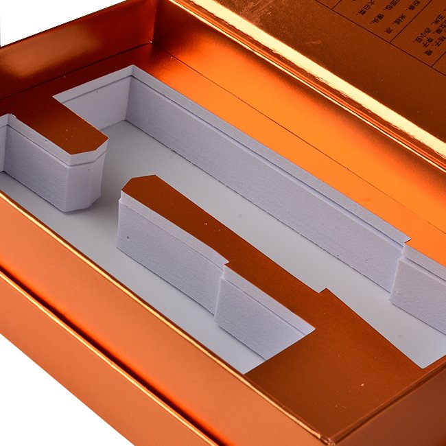 Luxury Custom Cardboard Cosmetics Magnetic Flap Packaging Skin Care Makeup Packaging Gift Cosmetics Box with EVA Insert Accept