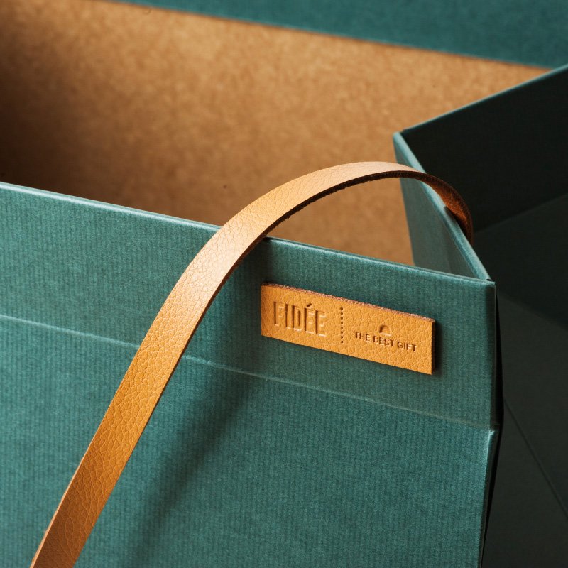 Fashion Elegant Luxury Shopping Custom Logo Design Printing Gift Packaging Paper Bags