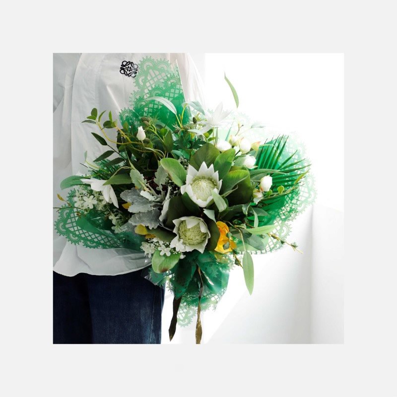 Wholesale Korean Valentine Day Lace Edge Flower Wrapping Paper OPP Colorful Bouquet Packaging Paper