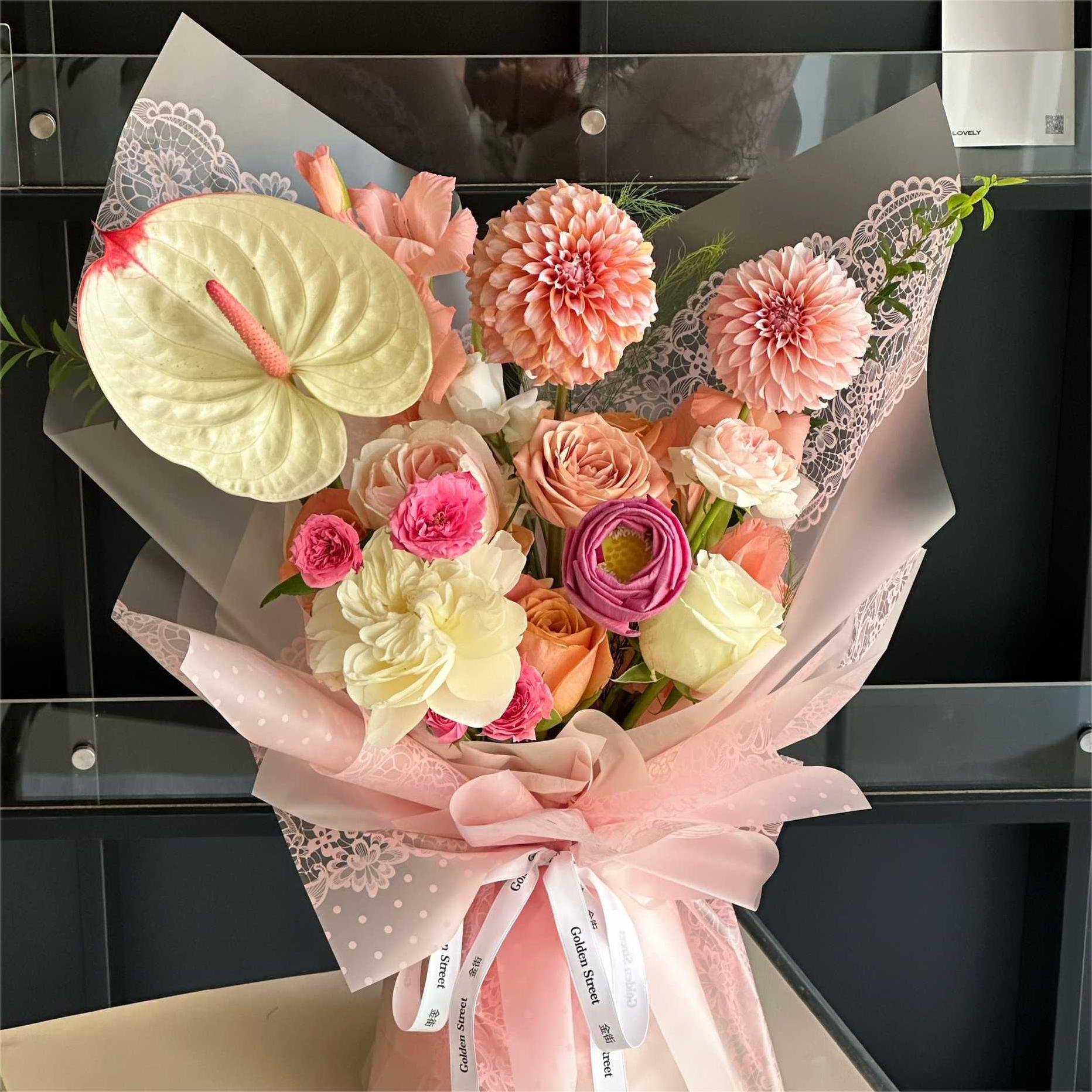 New product lace Korean bouquet flower wrapping paper waterproof bouquet wrapping flower wrapping paper