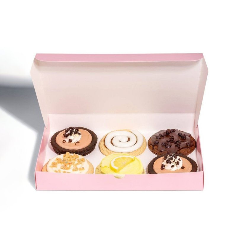 Factory Direct Macaron Christmas Box Cake Cookies 12 Macarons Bakery Gift Cupcake Donut Hotdog Paper Box Packaging with Divider