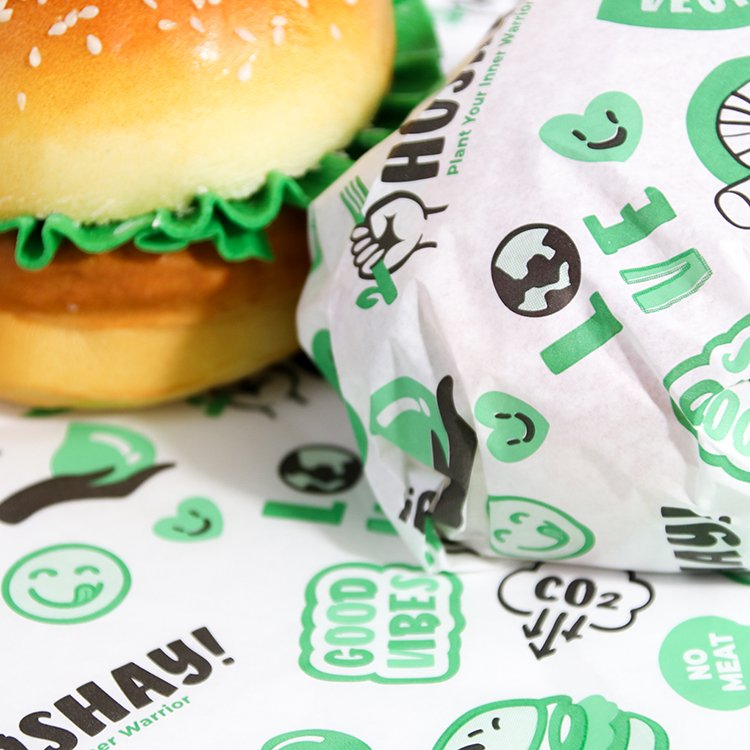 Custom food wrapping paper food board paper transparent UV coating burger packaging food hamburger paper