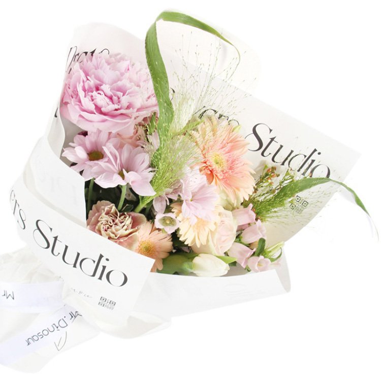 17.7 x11.8 inch Gift Packing Florist Supplies Simple Net Red Flower Wrapping Paper Waterproof Packaging Paper for Floral Bouquet