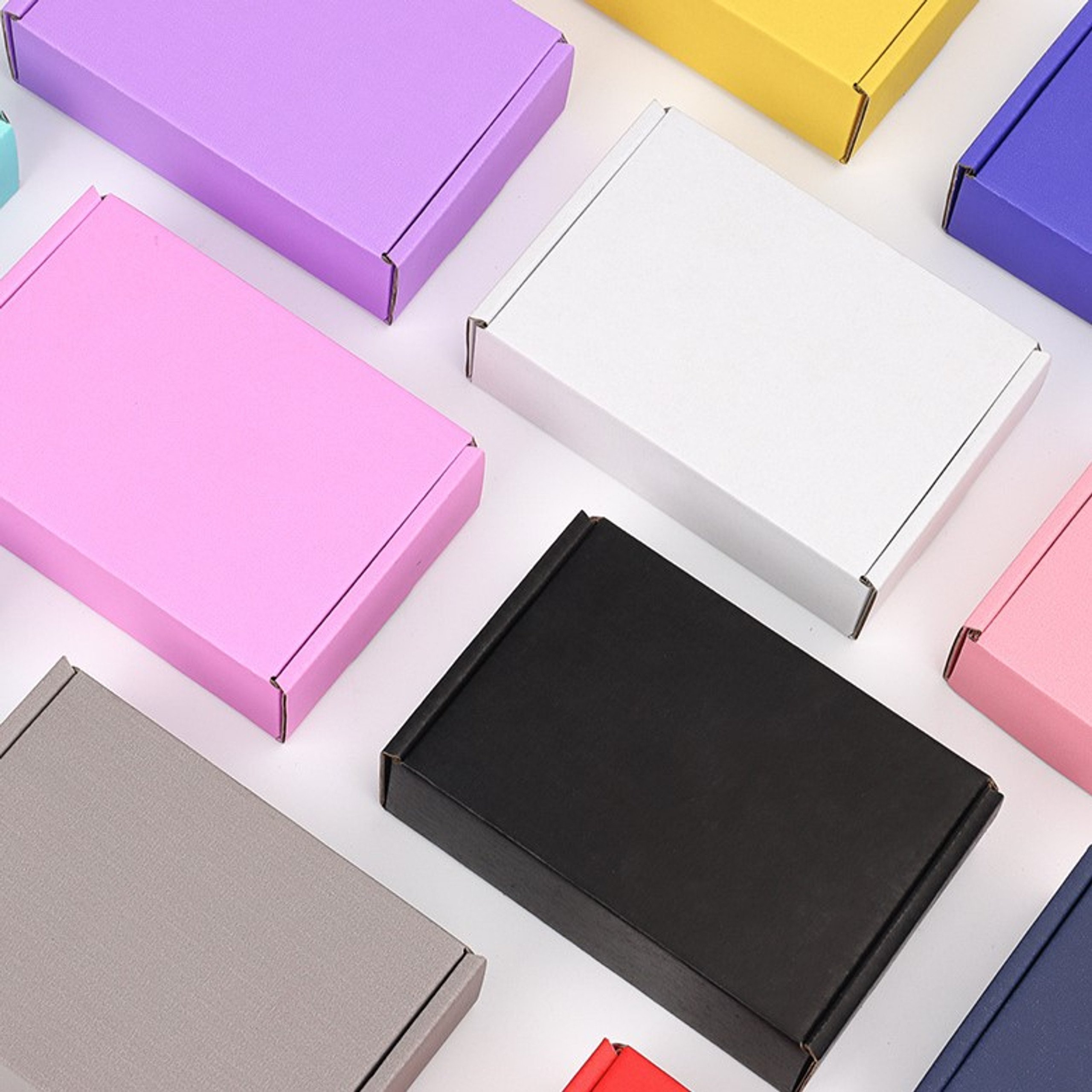 Wholesale Custom Logo Printed Kraft Folding Paper Cardboard Packaging Corrugated Carton Mailer Shipping Boxes