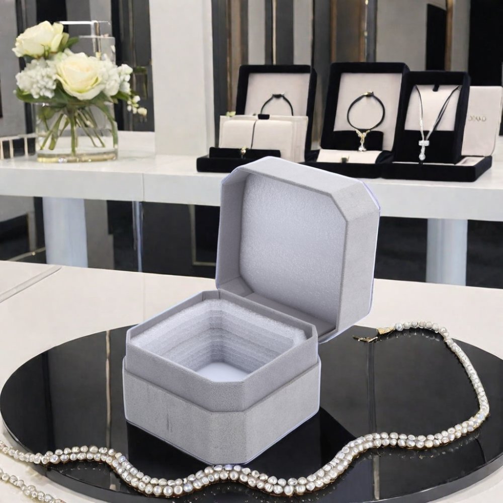 2024 new design Low cost custom 4C printing cardboard luxury gift boxes for gift pack