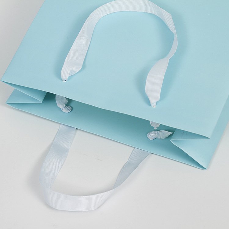 Custom Printed logo Paper Gift Bag Packaging Kraft Shopping Bags with Ribbon Rope Boutique Recyclable Handbag for Clothing