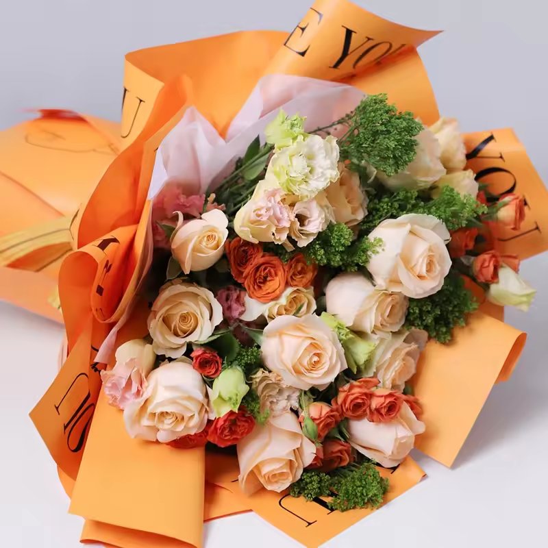 Simple Strokes Embrace Packaging Paper to Express Love Wedding Party Classic and Durable Packaging