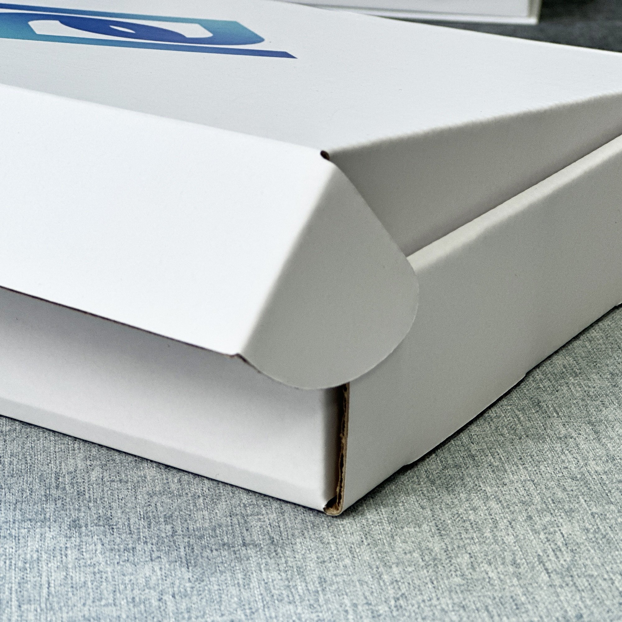 custom logo luxury recycle pink mailer paper box clothing underwear t-shirt packaging shipping boxes