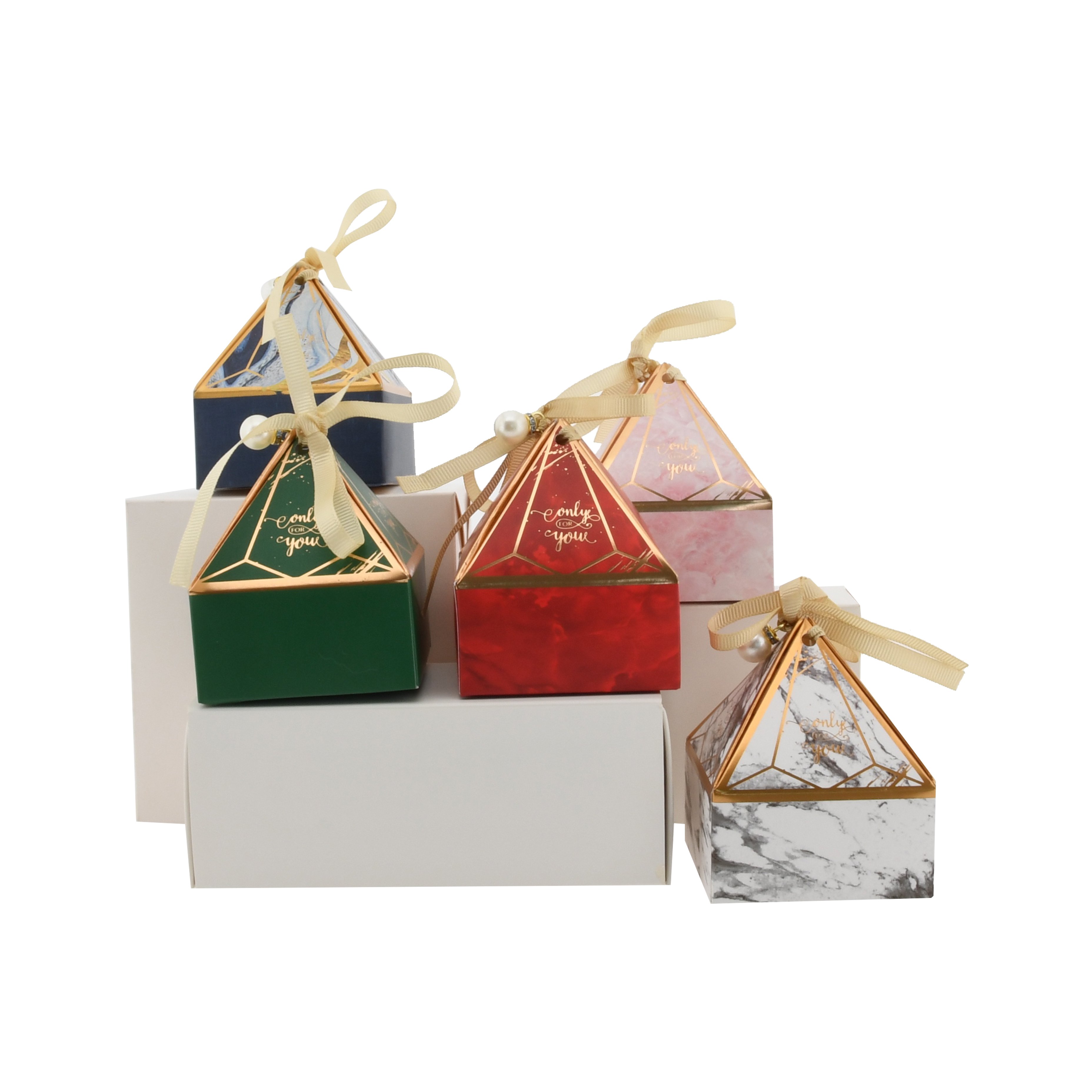 Pearl Paper Diamond Candy Box Gem Tower Pyramid Shaped Wedding Gift Luxury Pearl with Ribbon Box