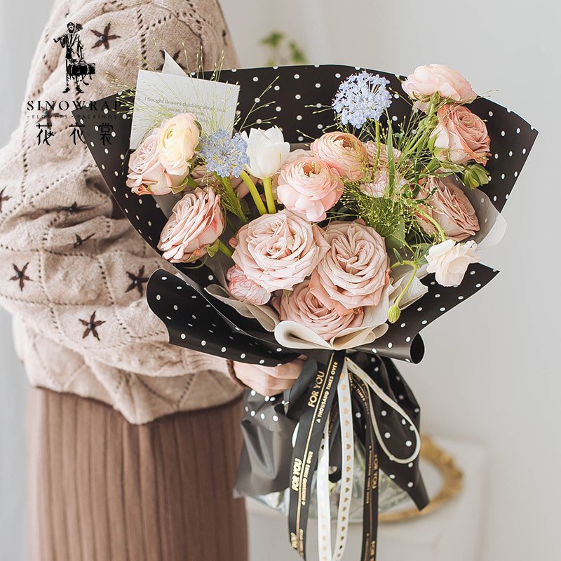 SINOWRAP Supplier Luxury Waterproof Flower Bouquet Packaging Wrapping Paper