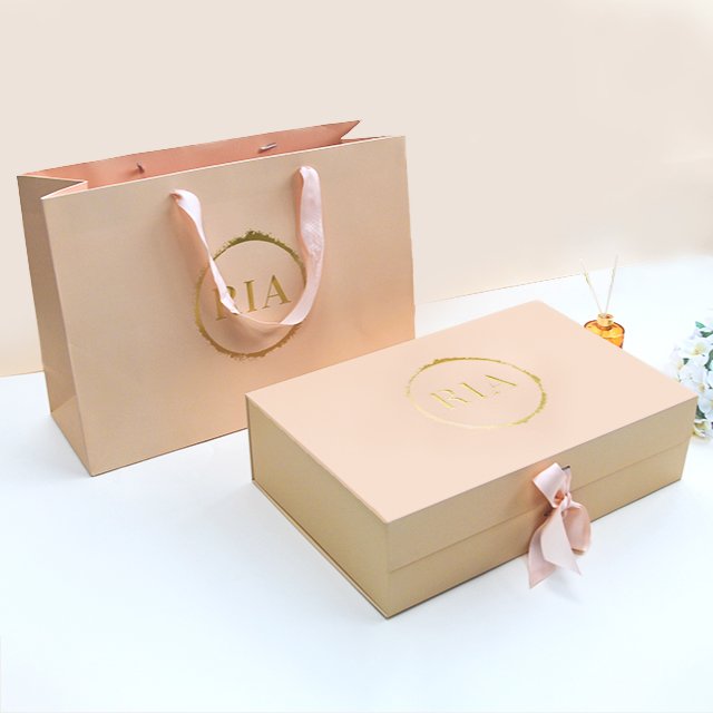 Paper Bag Custom Printed logo Luxury Clothing Shopping Paper Bags Boutique Recyclable Gift Bag With Ribbon rope