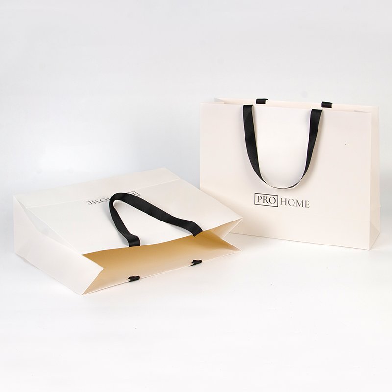 Custom Logo Printed Luxury High And White Paper Shopping Bag Jewelry Clothing Packaging Gift