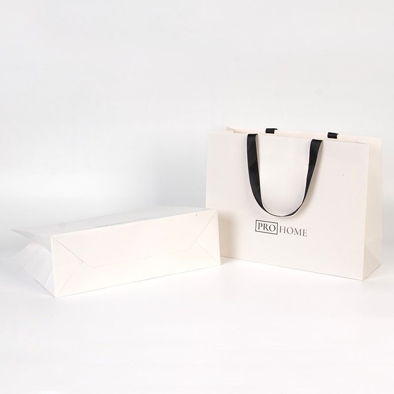 Custom Logo Printed Luxury High And White Paper Shopping Bag Jewelry Clothing Packaging Gift