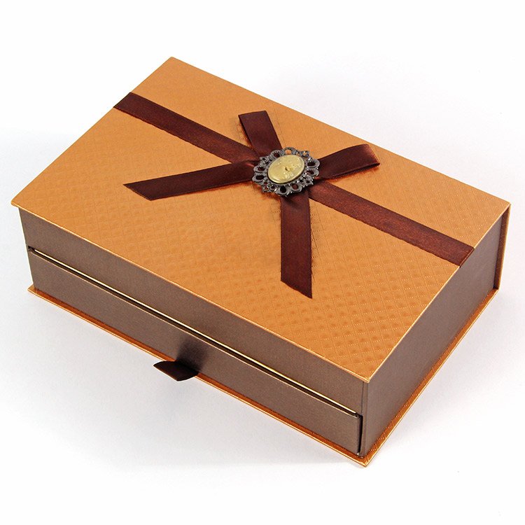 Luxury Drawer Paper Chocolate Packaging Box Custom Logo Slide Out Valentine Candy Celebration Empty Gift Chocolate Box