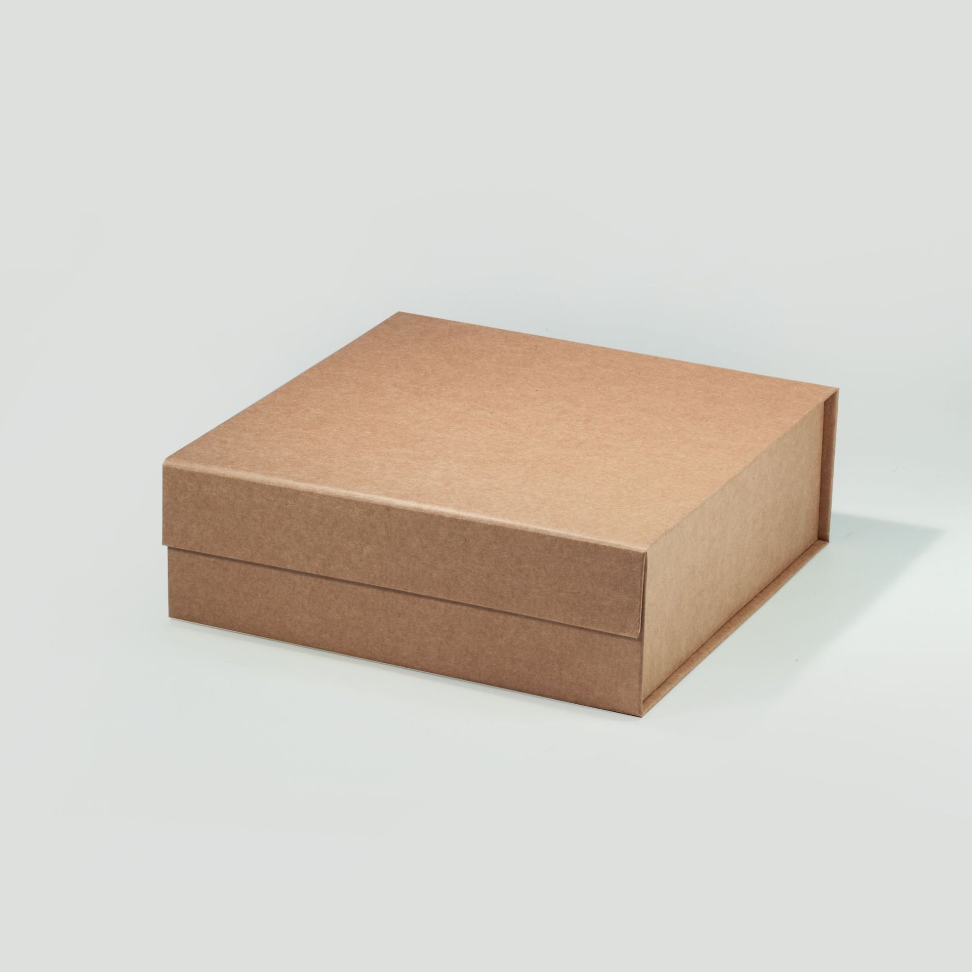 Custom Logo Magnetic Closure Cardboard Gift Box Packaging luxury kraft paper packaging gift box