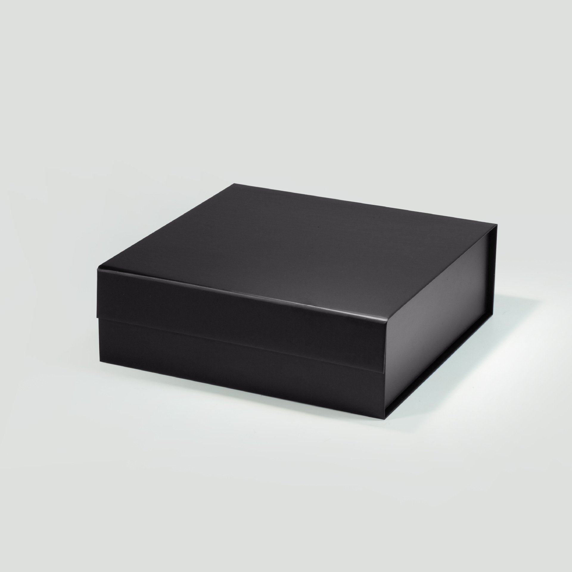 Custom Logo Magnetic Closure Cardboard Gift Box Packaging luxury kraft paper packaging gift box