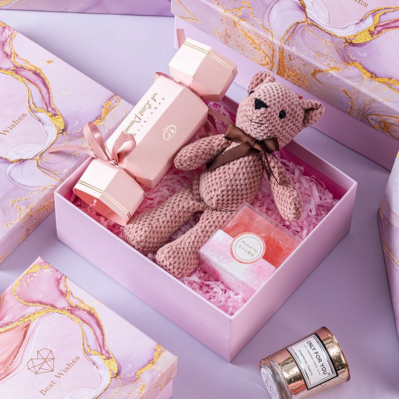 Gift box custom wedding candy box wedding engagement partner Valentine's Day custom packaging box