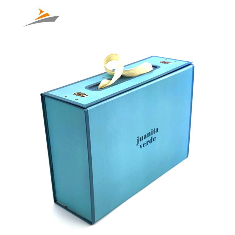 Free Design High Quality Logo Printing Shoe Clothing Wig Box Packaging For Magnetic Paper Foldable Gift Box With Handle