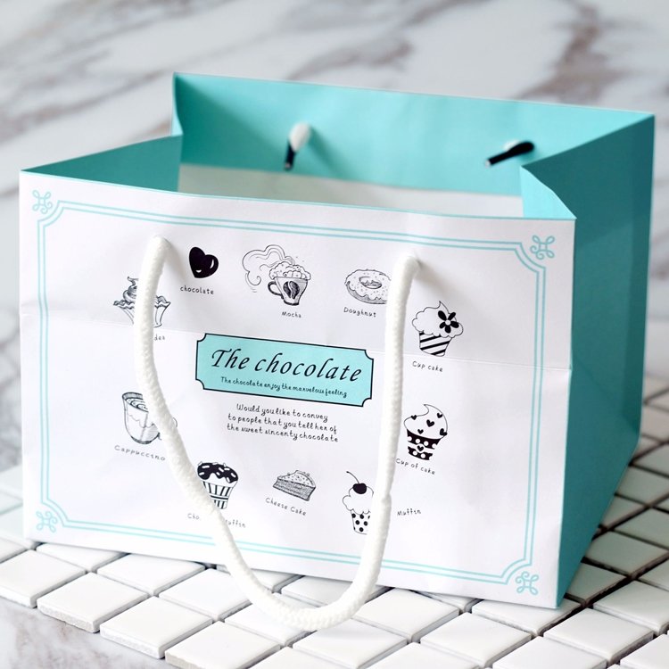 China Supplier Wholesale Daphne Blue 9piece 12piece Chocolate Candy Packaging Paper Box