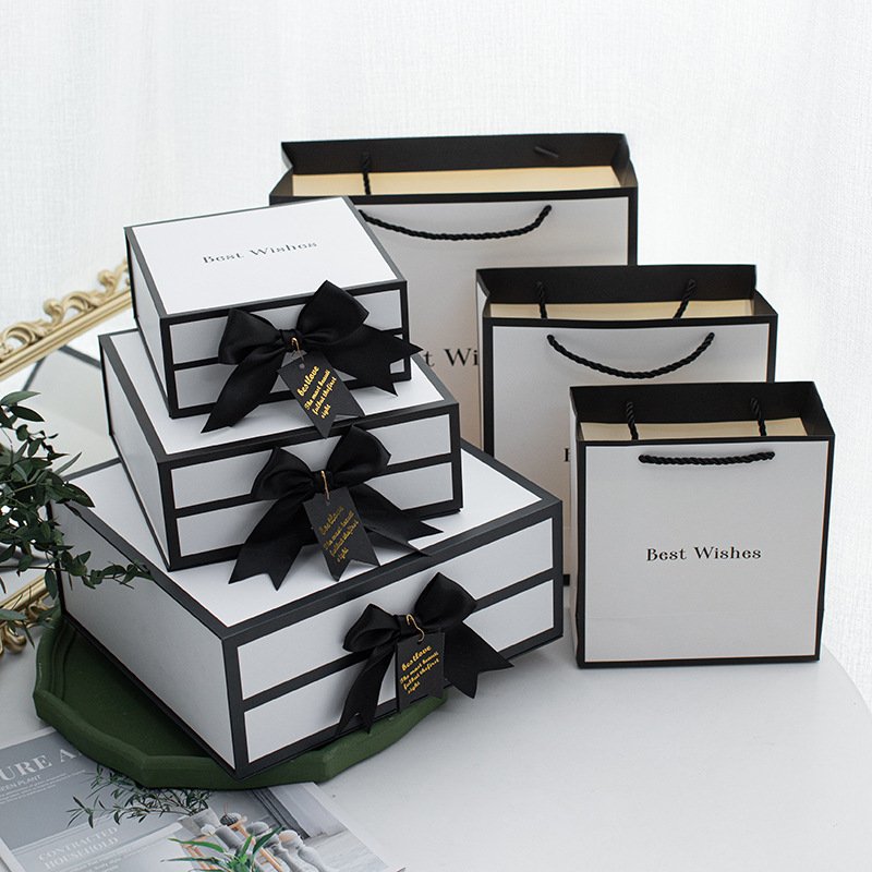 Full color High Quality Custom Packaging Craft paper Gift Box Cardboard for Present