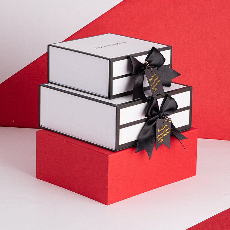 Full color High Quality Custom Packaging Craft paper Gift Box Cardboard for Present