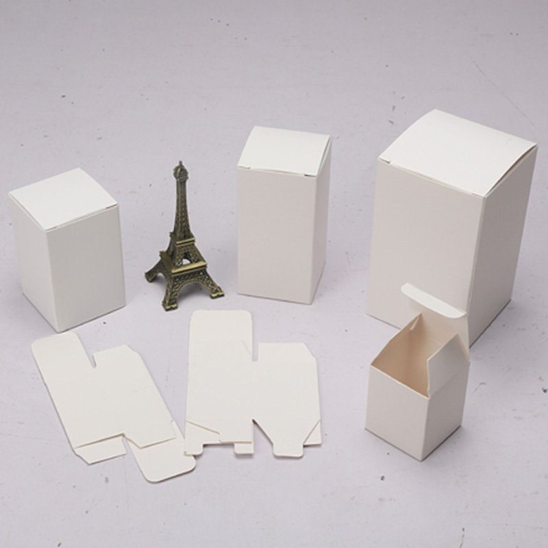 50pcs/Lot Wholesale White Small Gift Box Cardboard Packaging Box 350G Square Blank Paper Packages Various Sizes