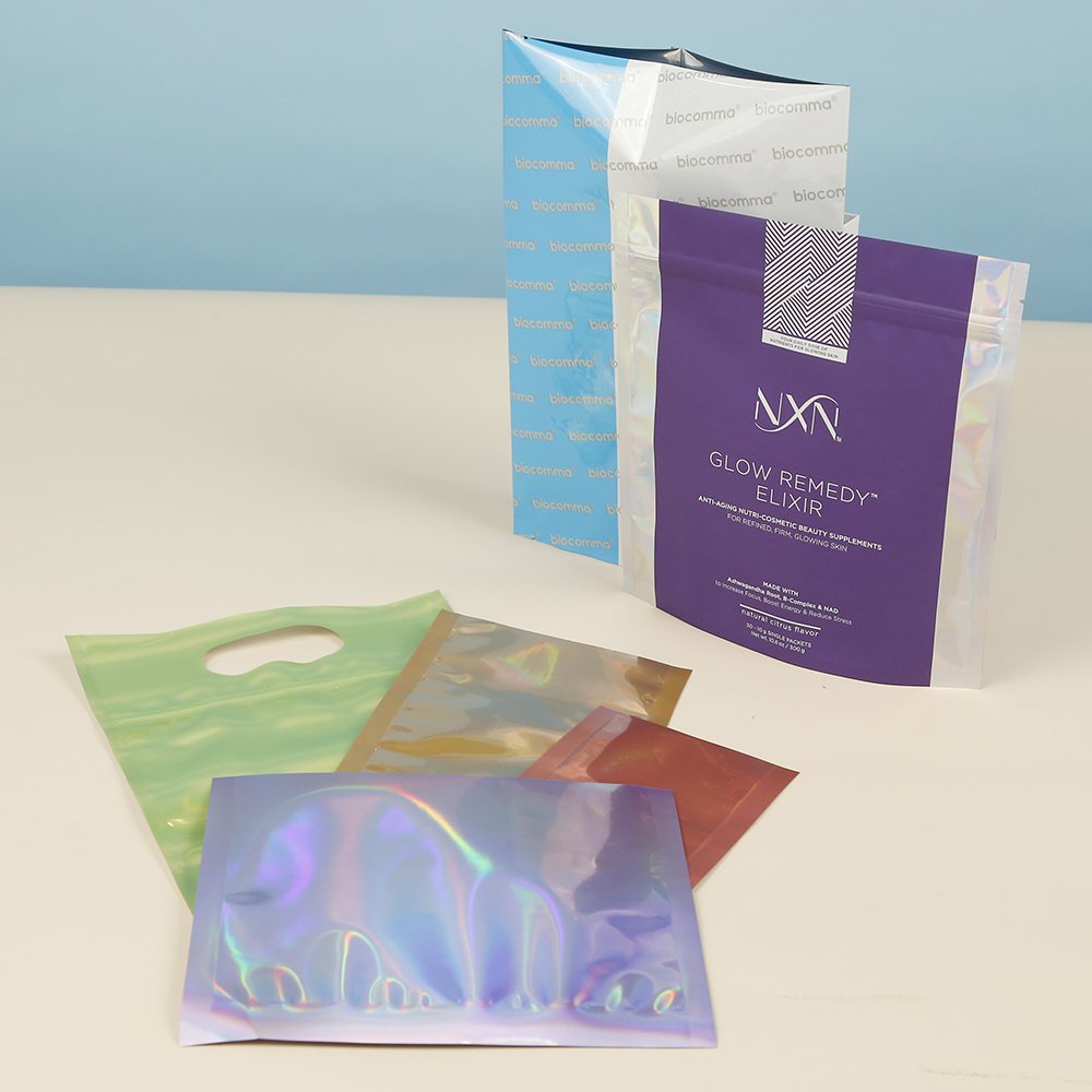 Bespoke various laser holographic rainbow shiny makeup pouches, mylar zipper cosmetics kit pouches packaging bags