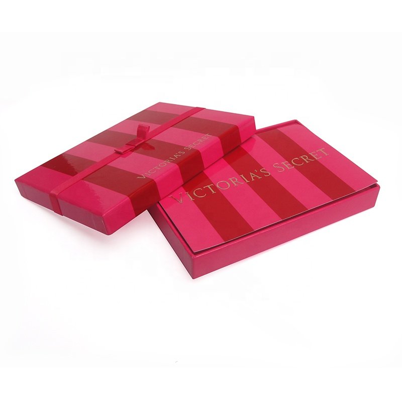 Gold Gift Box Paperboard Box with Satin Lined Custom Logo