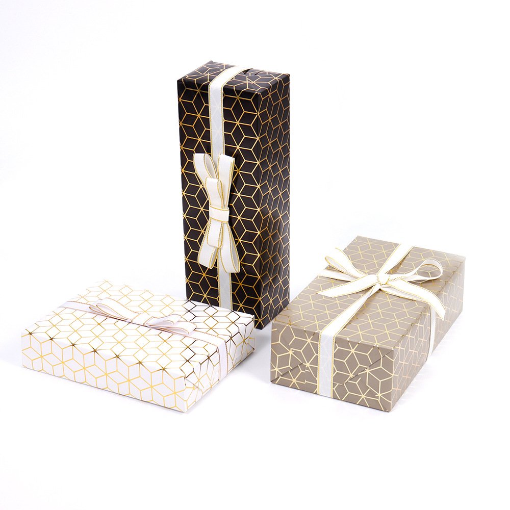 SY Wholesale price thickened gift wrapping paper with gold stamping style star dot stripe gift wrapping paper