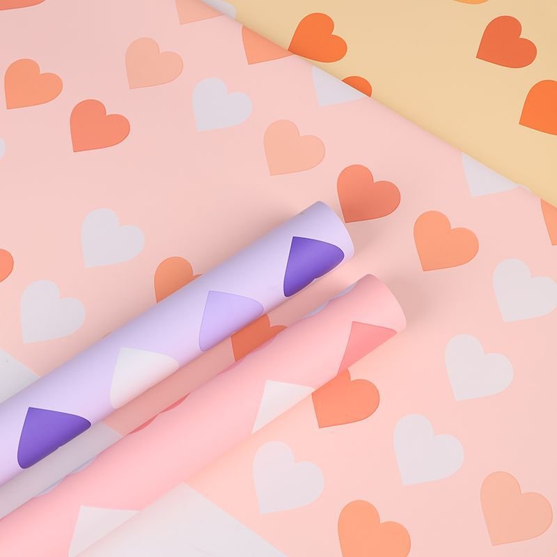 Fall In Color Korean Simple Design Floral Handmade DIY Flower Packaging Material Heart Print Packaging Paper For Valentine's Day