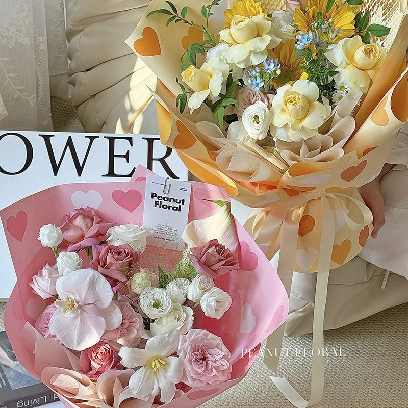 Fall In Color Korean Simple Design Floral Handmade DIY Flower Packaging Material Heart Print Packaging Paper For Valentine's Day