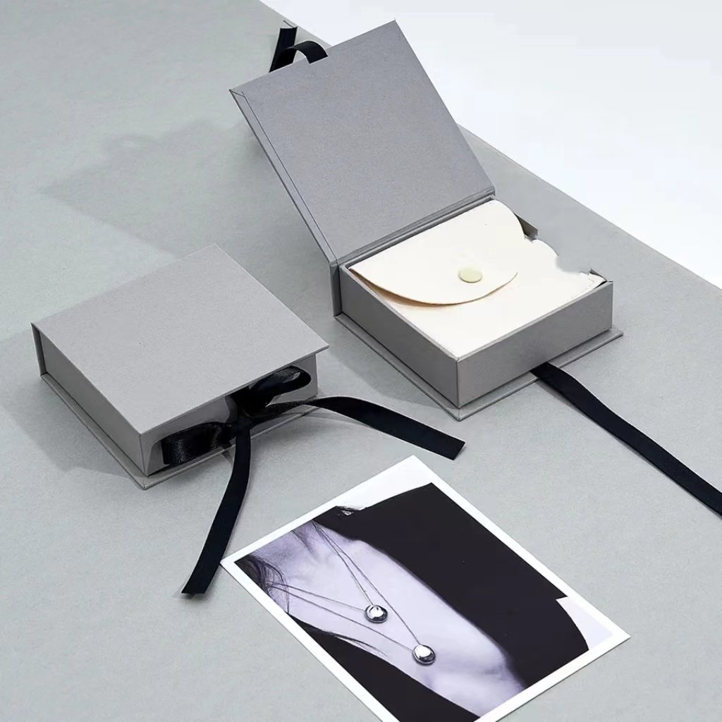 Competitive Price Card Holder Box Board Gift Boxes Paper Necklace Ring Jewellery Jewelry Gift Packaging Box with Ribbon