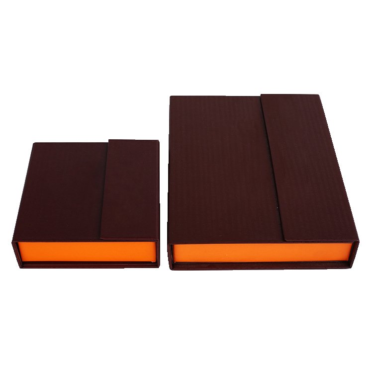 With Cardboard Divider Spot UV Processing Chocolate Packaging Box Luxury