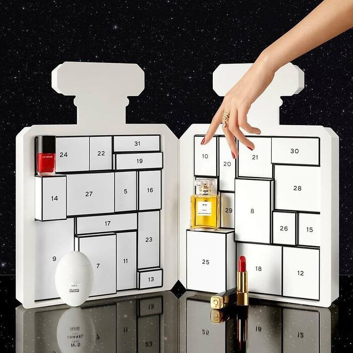 Brand logo advent calendar packaging box with drawer christmas cosmetic paper gift box custom countdown perfume calendar box