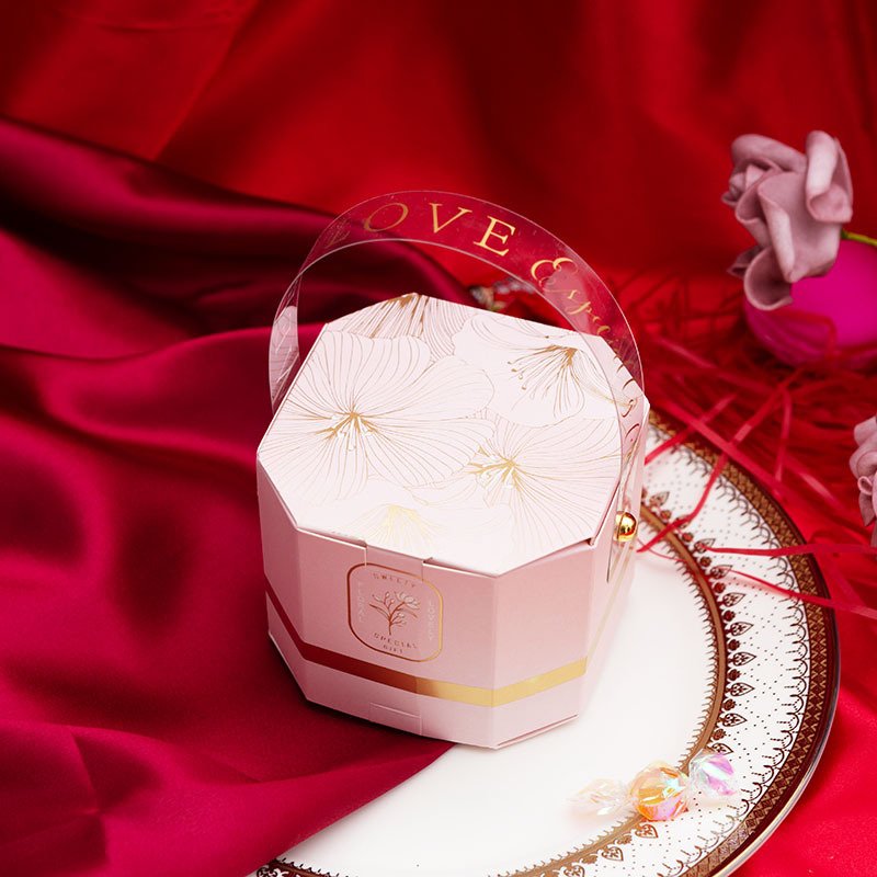 Custom Wholesale Luxury Small Octagonal Gift Boxes Wedding Favour Boxes Wedding Sweet Candy Box With Clear Handle