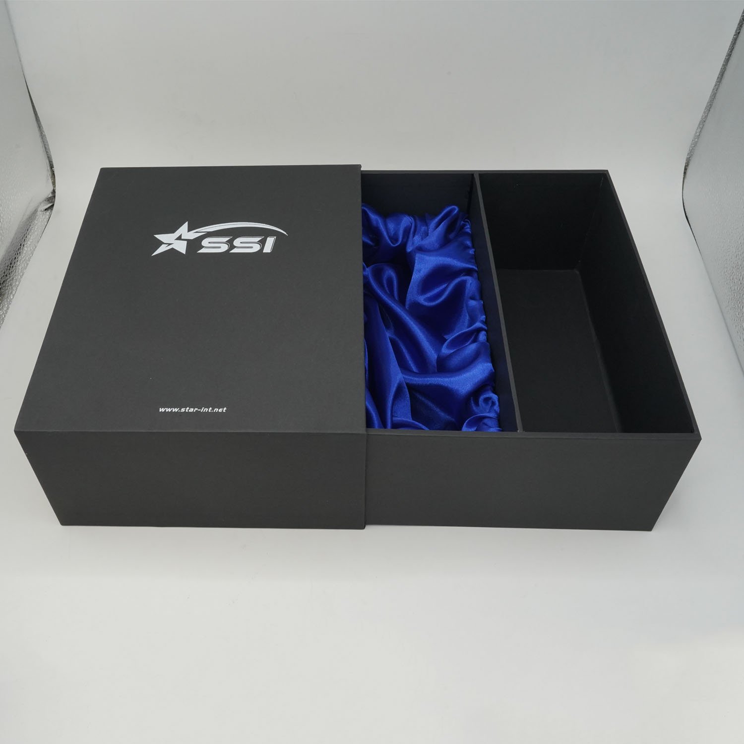 Fashion Slide Paper Boxes Custom Logo Black Sliding Drawer Box Packaging